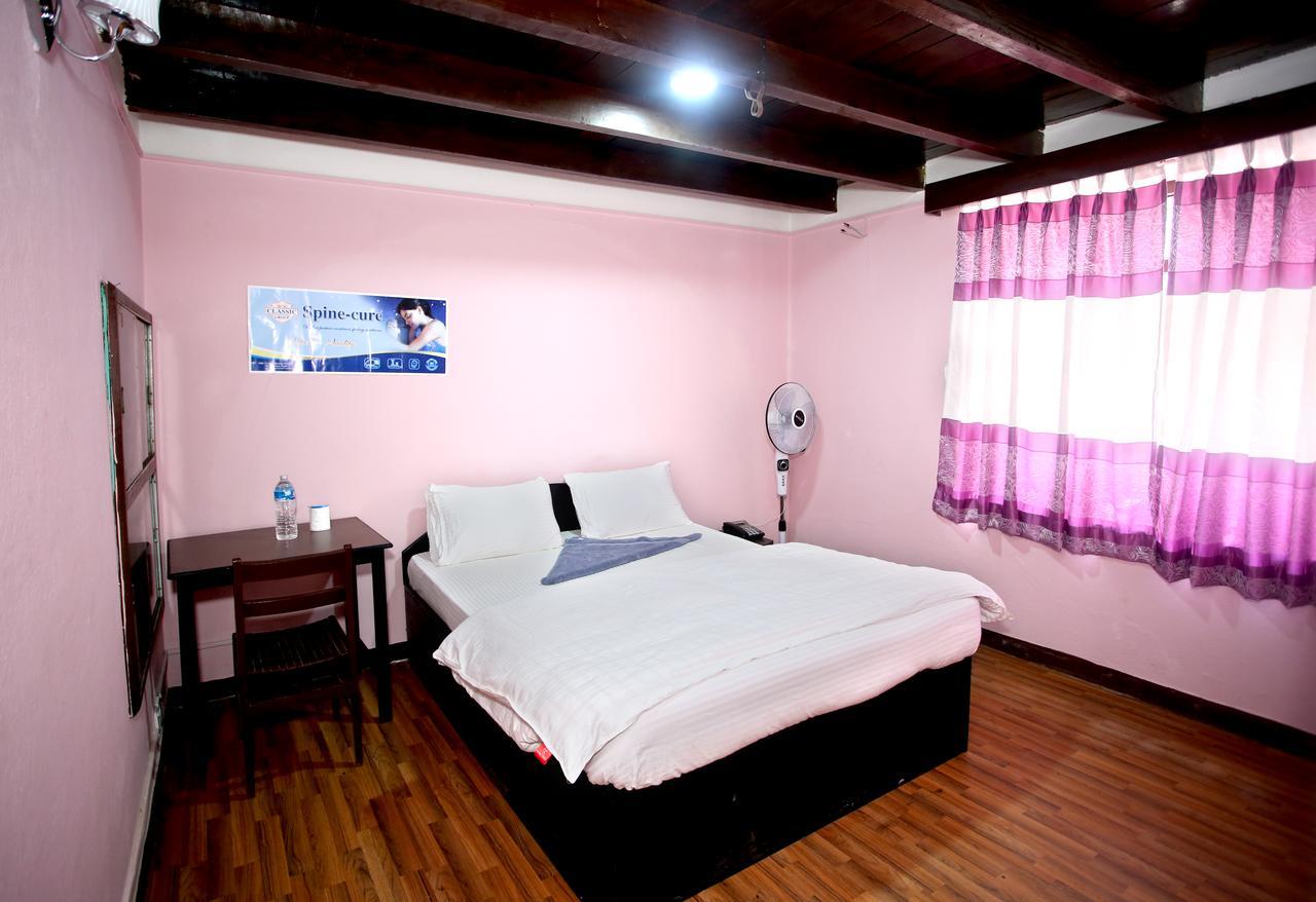 Mitra Garden Inn Kathmandu Exterior photo